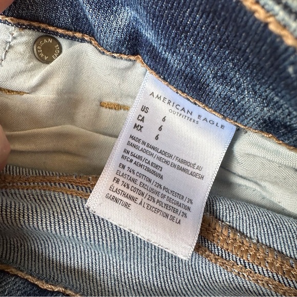 American Eagle The Dream Jean Midi Cut off distressed jean Short - Picture 10 of 12